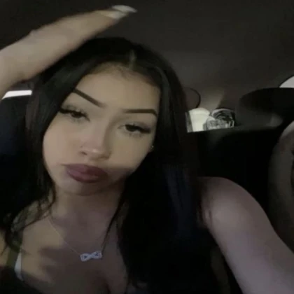 Latina Pfp
