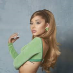 Ariana Grande Fans!!! <3