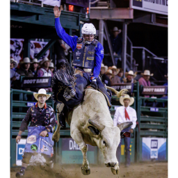 GMANS BULL RIDING🐂🐴barrel racing too
