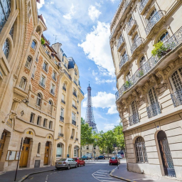 A Normal Day In Paris (DUOLINGO)