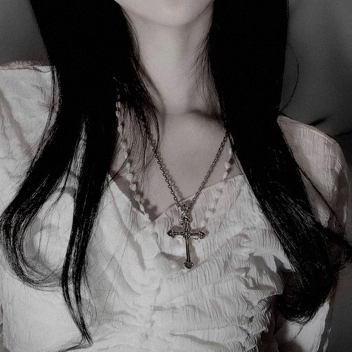 ✞