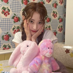 ❀