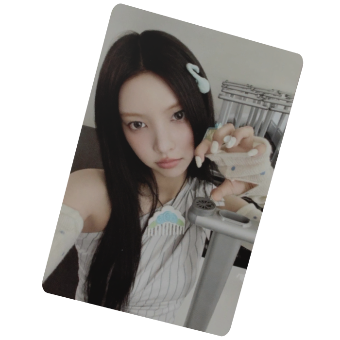 NOT CUTE YUNAH || ILLIT PHOTOCARD