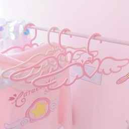 · ·  ♡  · ·