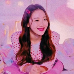 Yves ₊·*◟(˶╹̆ꇴ╹̆˵)◜‧*･ icon