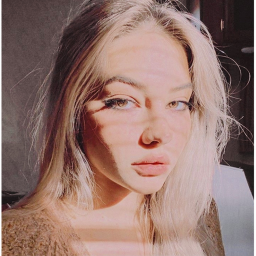 ❀