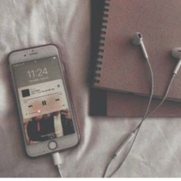 𝐰𝐨𝐫𝐥𝐝 ♡ 🎧♪📀