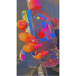 -`♡´-