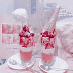 Strawberry Rivers Hang Out!