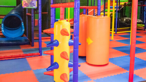 Parque infantil del castillo Rainbow Fun