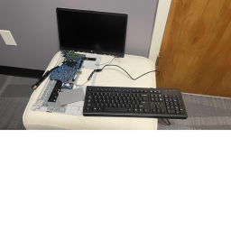 mom look im building a pc tycoon (cll pc game)
