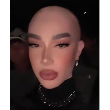 SER ACOSADO POR EL SIMULADOR DE JAMES CHARLES CALVO!!!!!!