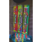 Pretty girls drink pop yum !