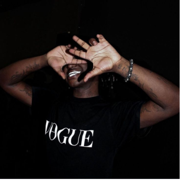 頭蓋骨についた血