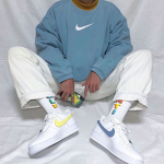 aveIeo's clothing