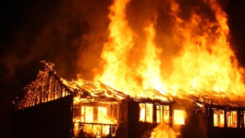 /e commit arson