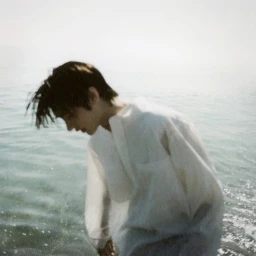 holding you icon