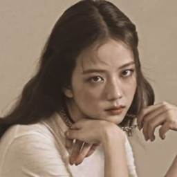 ❀