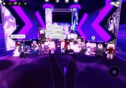 ✨RBLX Cosplay Convention Center!