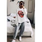 S G K clothing