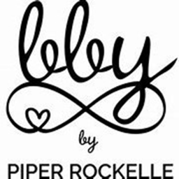 The Piperazzi Merch Try-On Store!