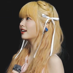 ✩