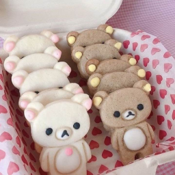 (๑-﹏-๑)