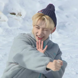 —̳͟͞͞ ❄ +