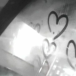 </3