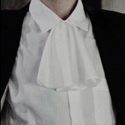 🖤 .·:¨༺