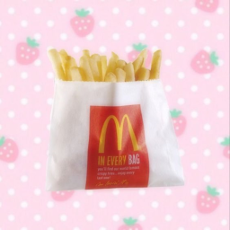 ꒰♡´ω`♡꒱۶🍟
