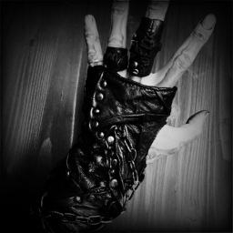 ☠︎