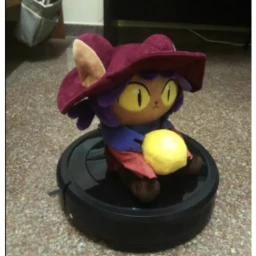 Watch Niko ride a roomba icon