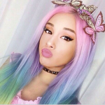 Ariana grande❤️🧡💛💚💙💜