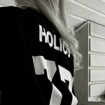 holics'