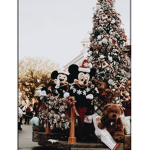 Holiday Group <3
