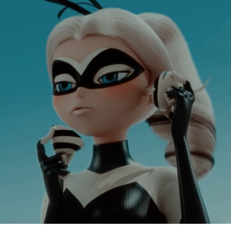 ✰