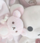 adore >.<