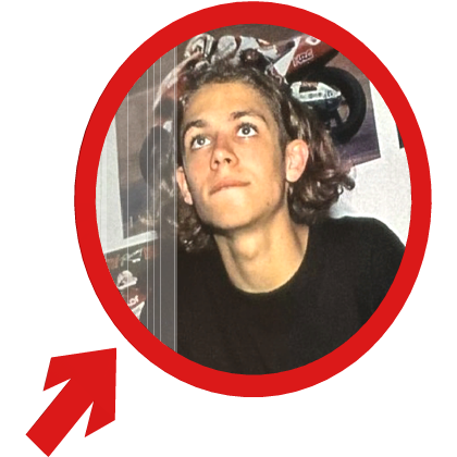 (Animated) Valentino Rossi Pointing Arrow Meme