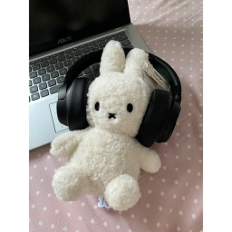🐇~ ♡ 🎧 ~♪