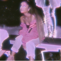 Ariana Grande Fans Group Game!