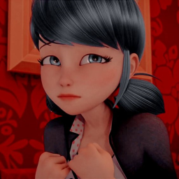 ✦