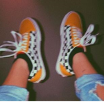 INSTAND