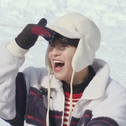 ─ ⋆⋅❄︎⋅⋆ ─