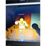 ropa y jugar roblox