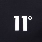 11°
