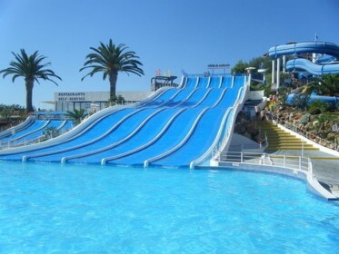 Water theme park