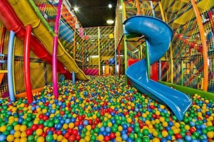 Indoor playground obby Roleplay Bounce castle park