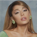ArianaGrandee Group!