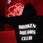 Samantha's Stunning Clothing